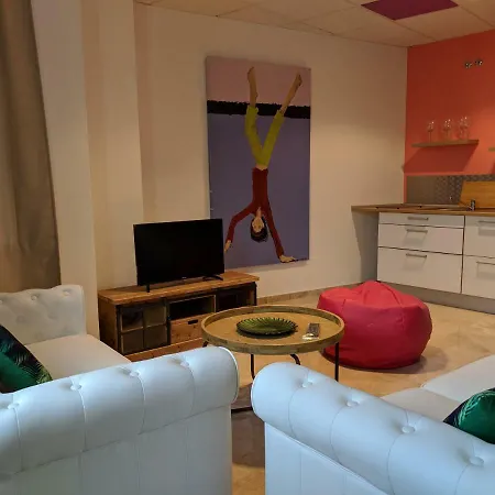 Appartement Arc Felix Saenz 2 4 *